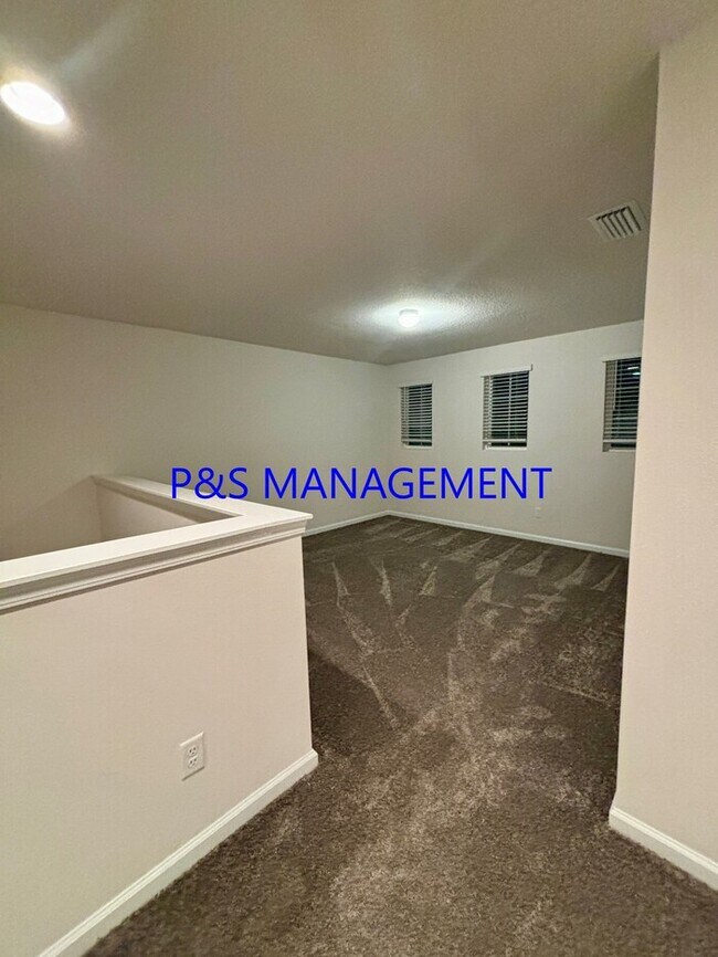 Building Photo - 1460 Tropical Pine Cove