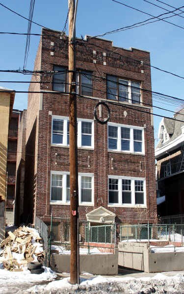 Foto principal - 174 Mount Prospect Ave