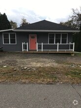 Building Photo - 213 Bear Creek Blvd