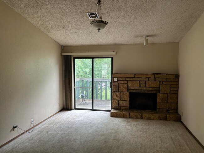 Foto del edificio - 5201 Nowata Rd