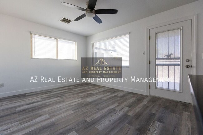 Photo - 3417 E Windsor Ave Apartment