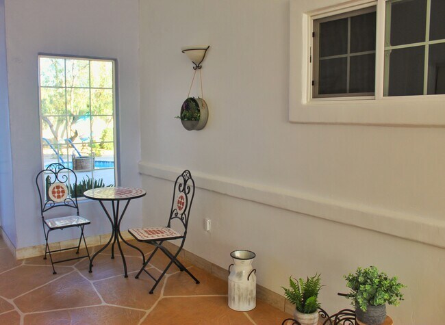 Foto del edificio - 12622 Miracle Hill Rd