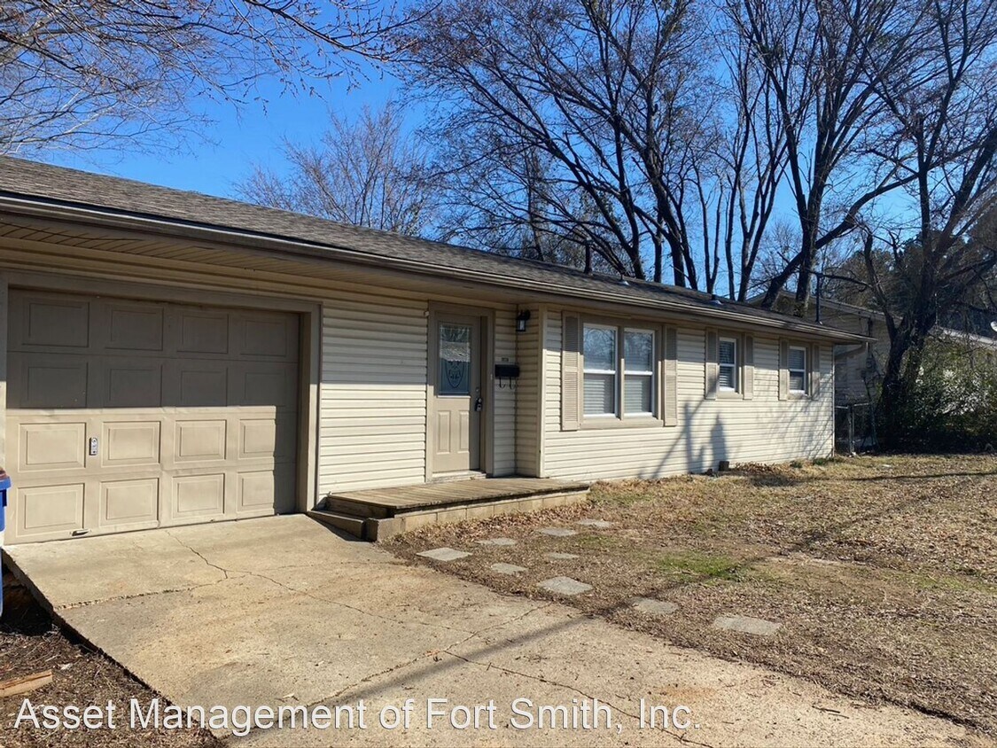 Primary Photo - 3 br, 1 bath House - 1307 FRESNO ST.