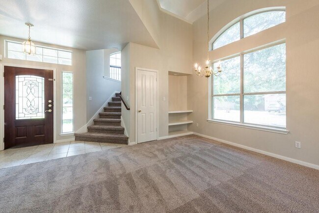 Building Photo - 5304 Bluestar Dr