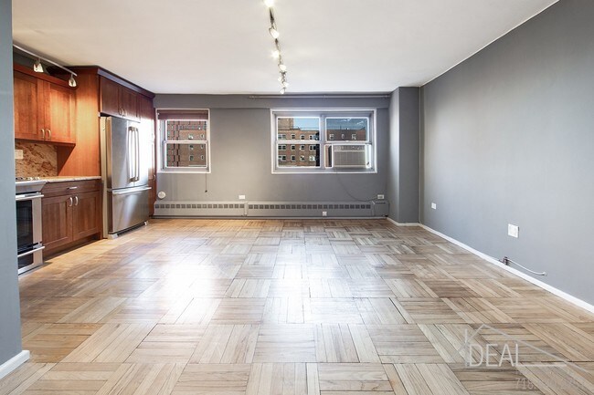 Building Photo - 215 Adams Street #14EFR