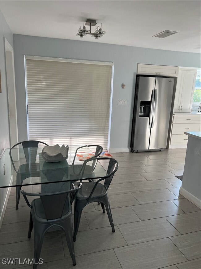 Building Photo - 671 100th Ave N