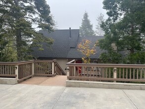Building Photo - 111 St Andrews Dr