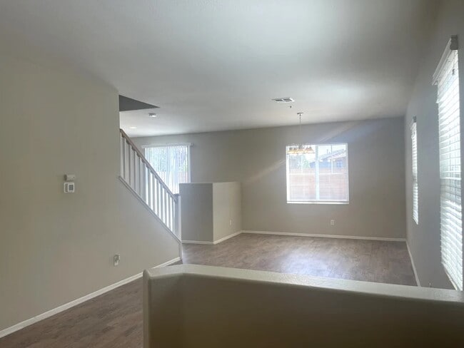 Building Photo - 1205 Houston Ave