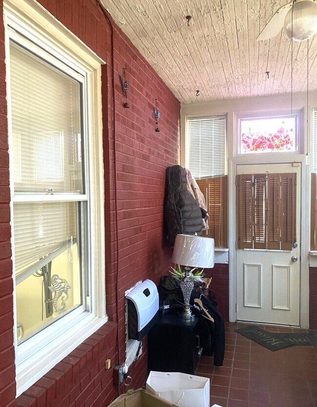 Foto del edificio - 5817 Keystone St