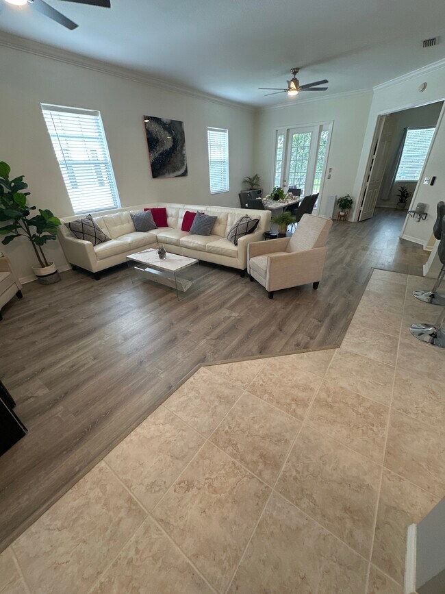 Foto del edificio - 1000 Peggy Cir