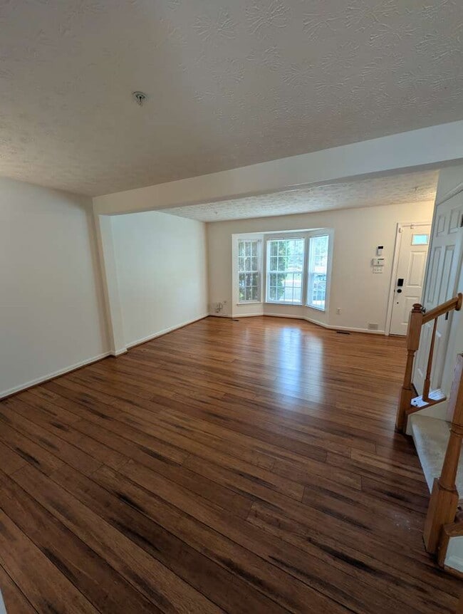 Foto del edificio - 2450 Ivy Landing Way
