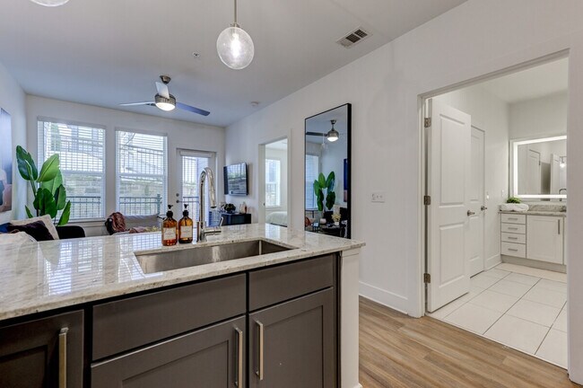 Foto del edificio - 308 Gibson St SE