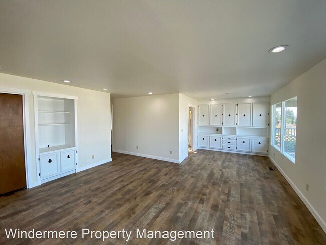 Building Photo - 3 br, 2 bath House - 6928 Holeman Ave