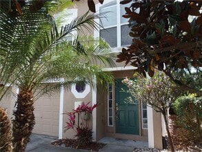 Building Photo - 4645 Ashburn Square Dr