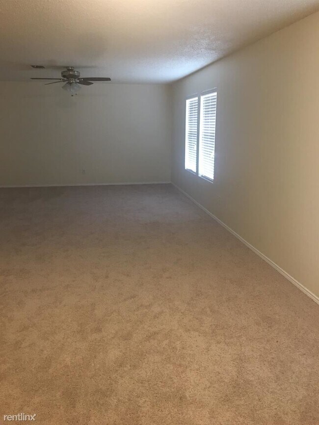 Foto del edificio - 4 br, 2.5 bath House - 2956 Volturno Dr