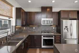 Building Photo - 7817 Stylus Dr