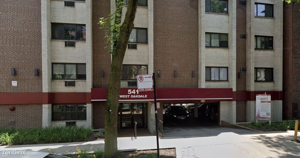 Primary Photo - 541 W Oakdale Ave