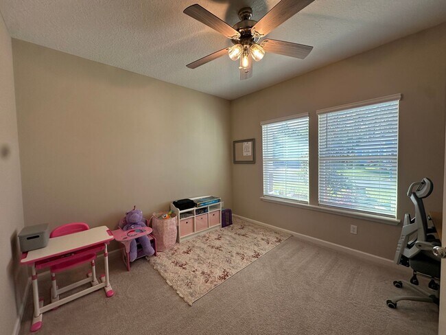 Foto del edificio - Spacious Home in Growing Area of St Johns County