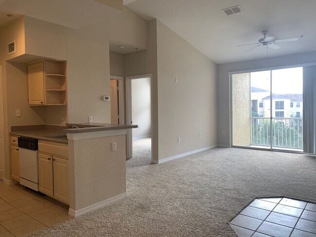 Foto del edificio - 1br/1ba Visconti Condo with Pond View!