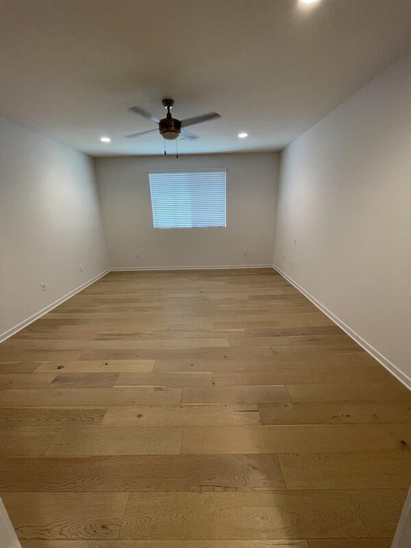 Building Photo - 4240 Laurel Canyon Blvd