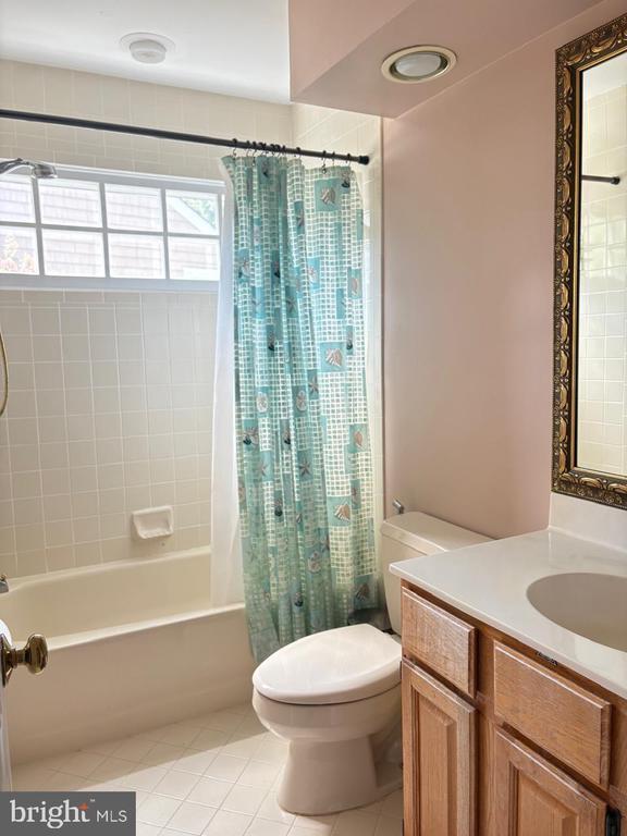 Building Photo - 1254 Lamplighter Way