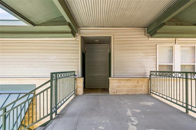 Building Photo - 1617 W Oleander St
