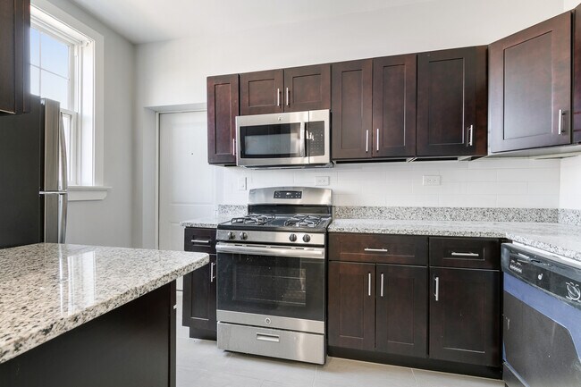 Foto del edificio - 1110 W Glenlake Ave