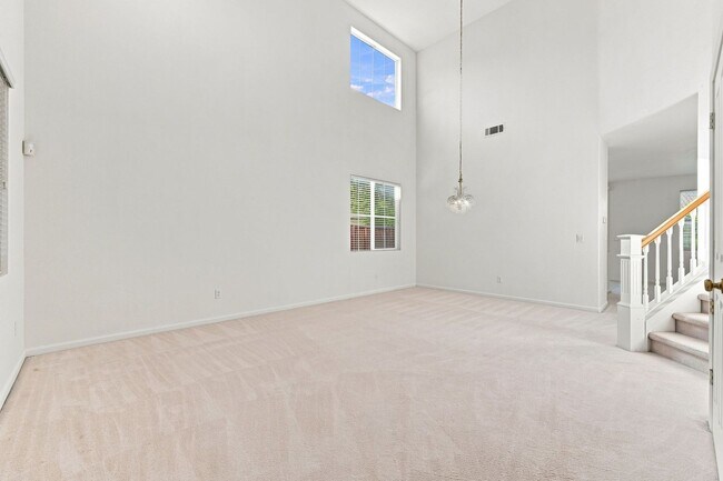 Foto del edificio - 5486 Benttree Way