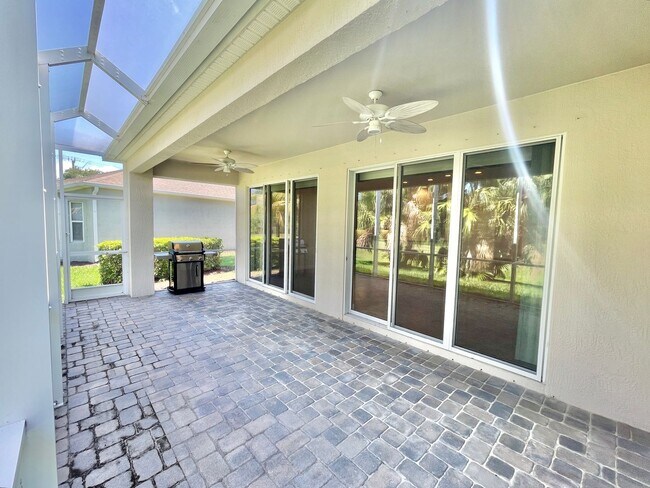 Foto del edificio - 3+ Bedroom quality built home in desirable...
