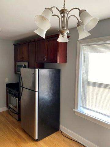 Foto del edificio - 4564 W George St