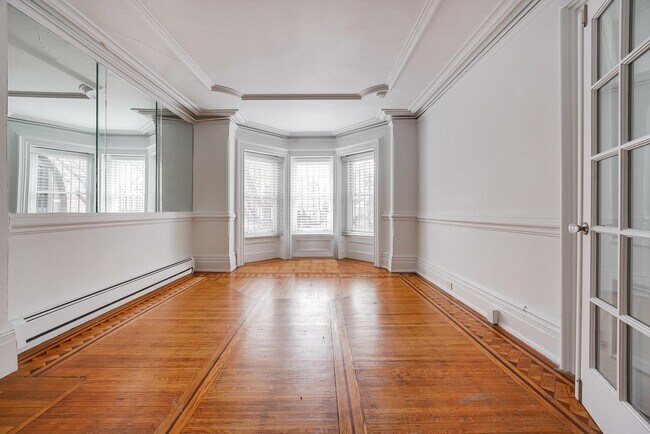Building Photo - 540 Bergen Ave
