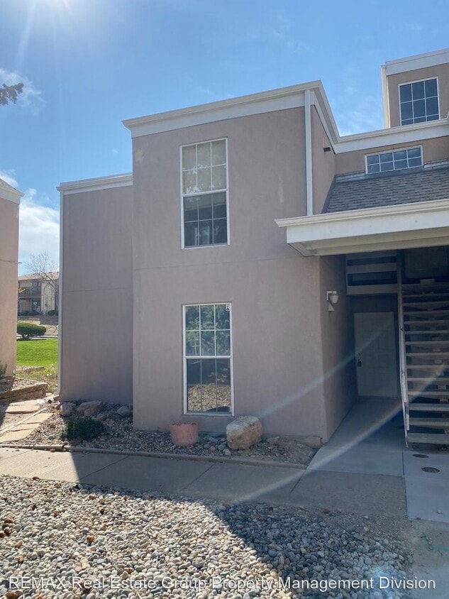 Primary Photo - 2 br, 1 bath House - 3450 Parkmoor village...