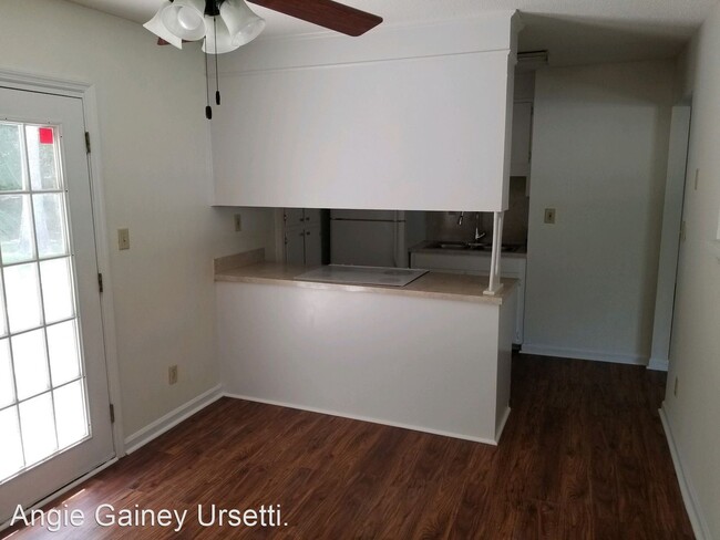 Building Photo - 3 br, 1.5 bath House - 223 Arbor Rd