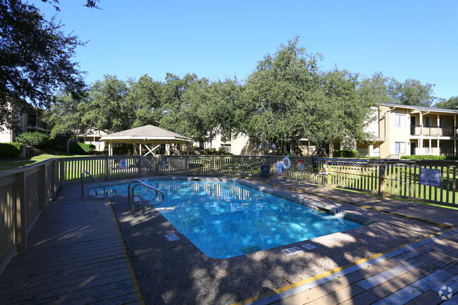 Piscina - Southland Apartments