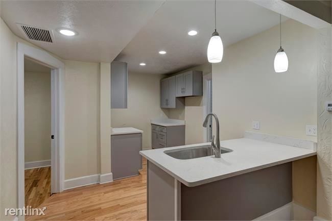 Building Photo - 2211 Spruce St
