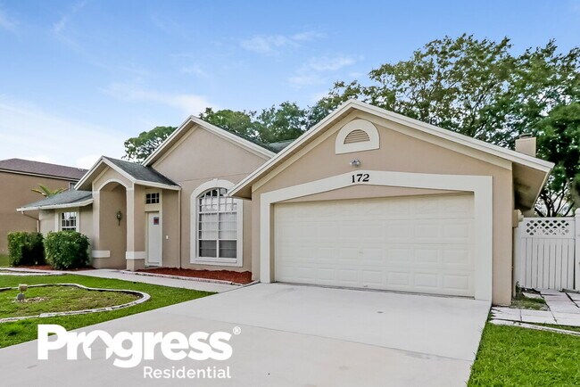 Building Photo - 172 Royal Pine Cir S