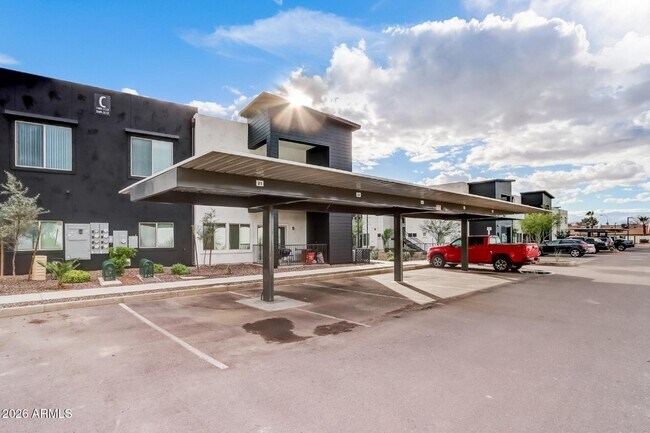 Building Photo - 9160 N 67th Ave
