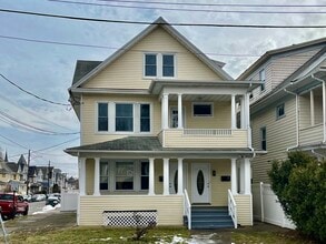 Building Photo - 2449-2451-2451 North Ave