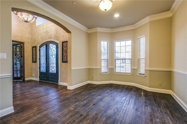 Building Photo - 2313 Top Rail Ln