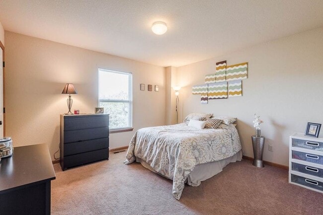 Building Photo - 3D Tour Available - Beautiful Miller Ranch...