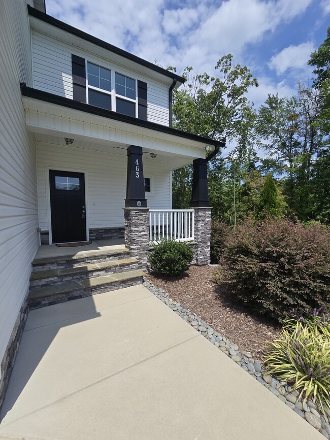 Building Photo - 463 Jackson Pond Dr