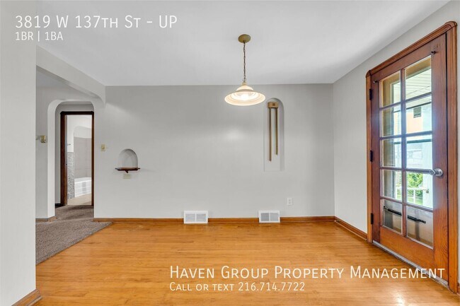 Foto del edificio - 3819 W 137th St