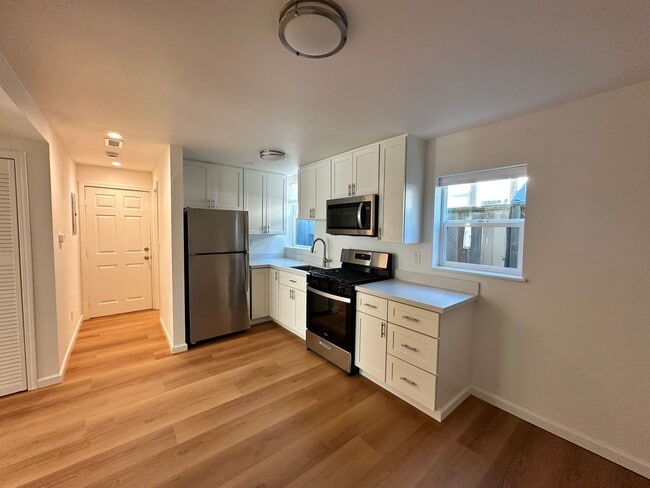 Photo - Blades Market Apartment