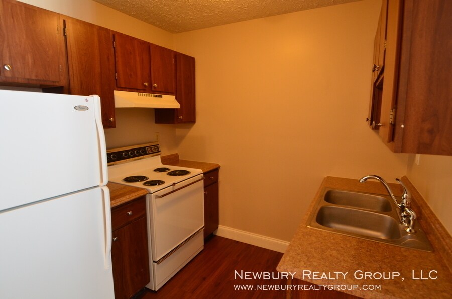 Primary Photo - 17 Clearview Meadows