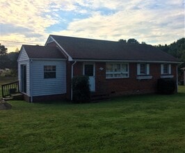 Building Photo - 2021 N Parham Rd
