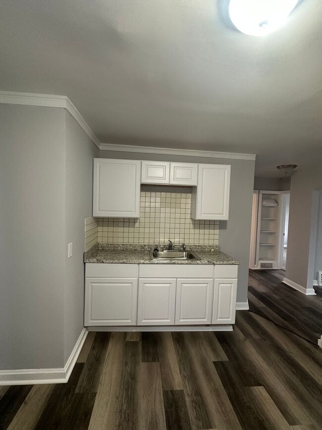 Building Photo - Garfield Heights three bedroom single home