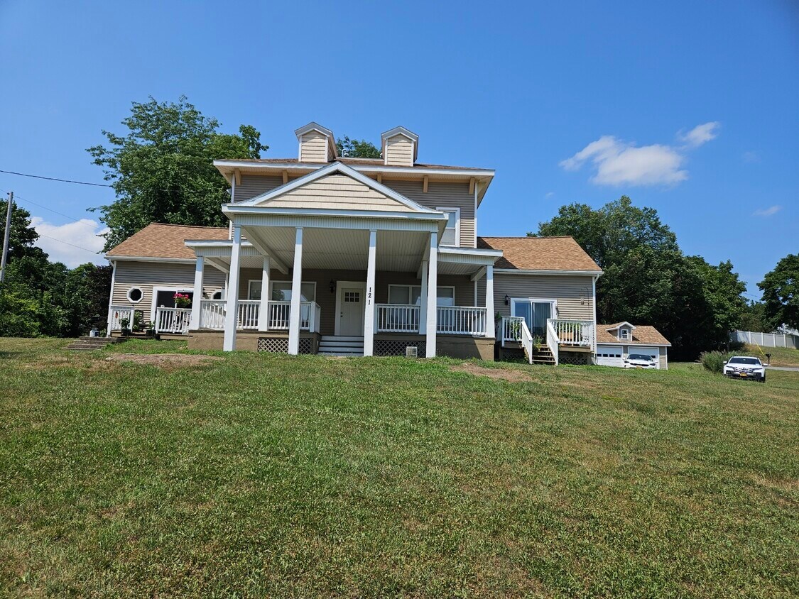 Primary Photo - 121 Brunswick Rd