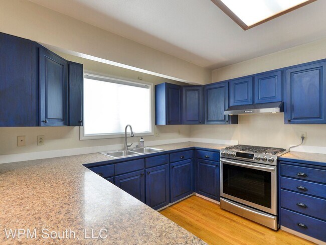 Building Photo - 3 br, 2.5 bath House - 13929 SE 155th Pl.