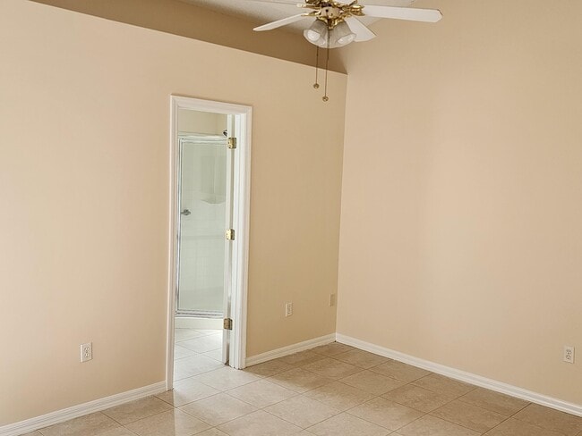 Foto del edificio - 326 SW Ray Ave