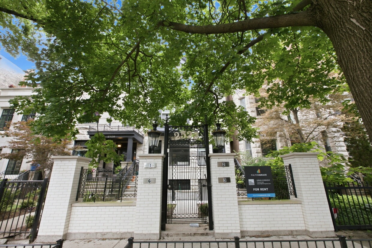 Photo - 2522 North Burling Street Apt #3, Chicago, IL 60614 - 4 BR 1.5 BA condo